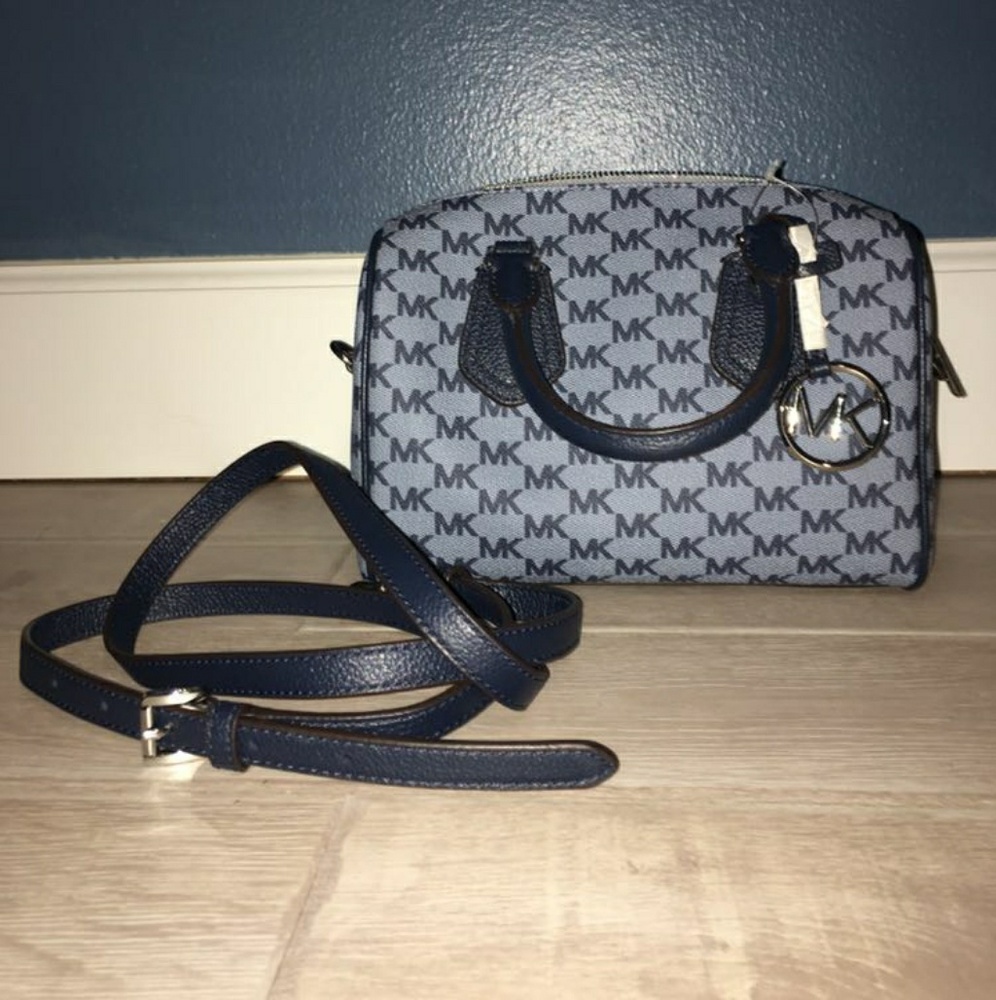 Michael Kors Aria Bag